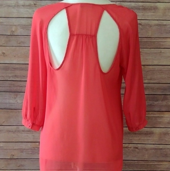 Lush top coral red sheer 3/4 sleeve cutout back detail buttoned women's size S - Picture 6 of 8